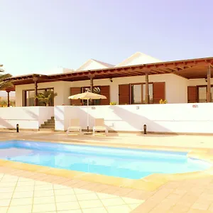  Villa Dorada