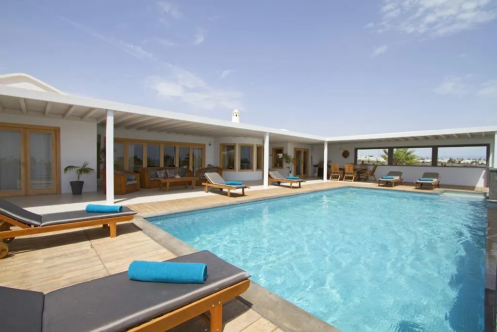 Villa Luna Mar Puerto Calero 0*,  España