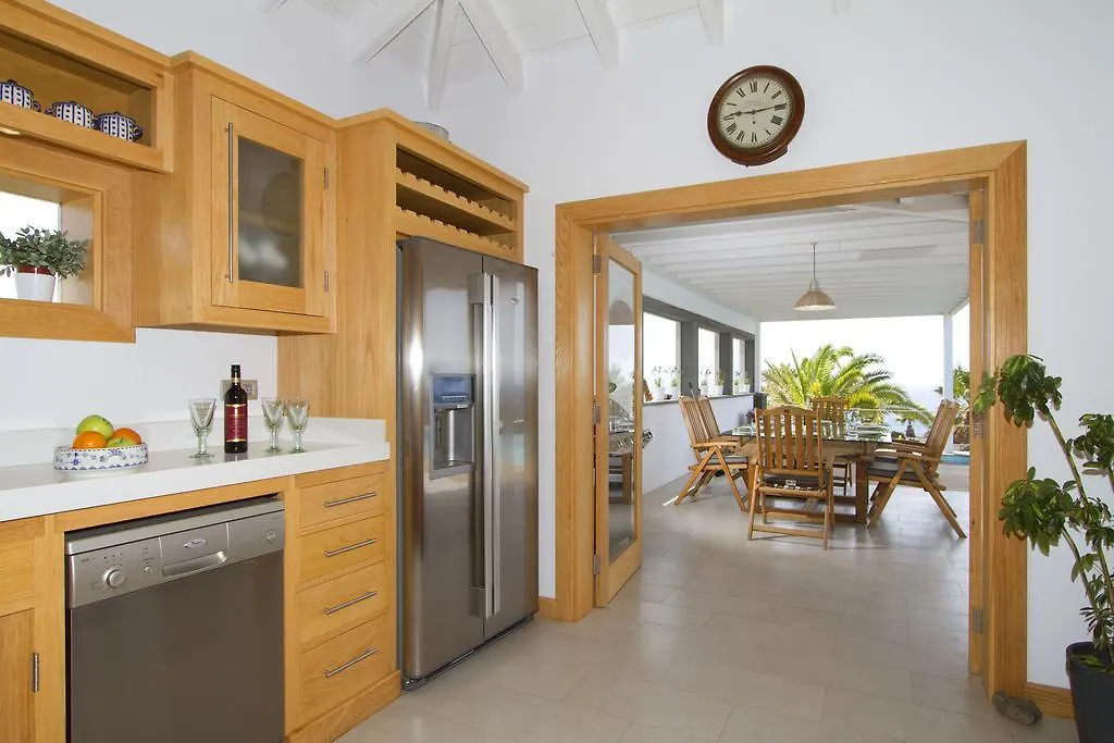 Villa Luna Mar Puerto Calero 0*,